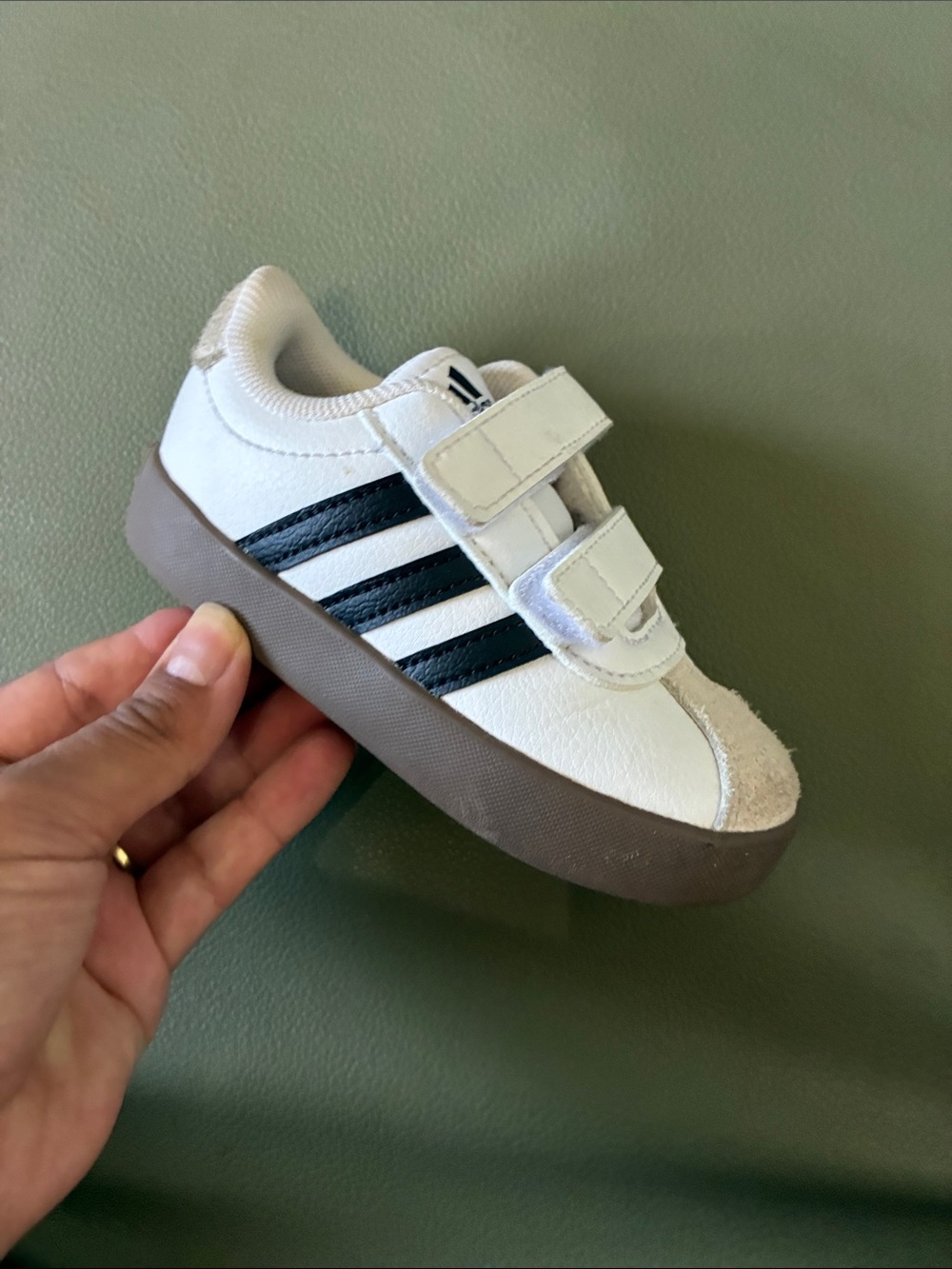 adidas Kids sambas Velcro strap